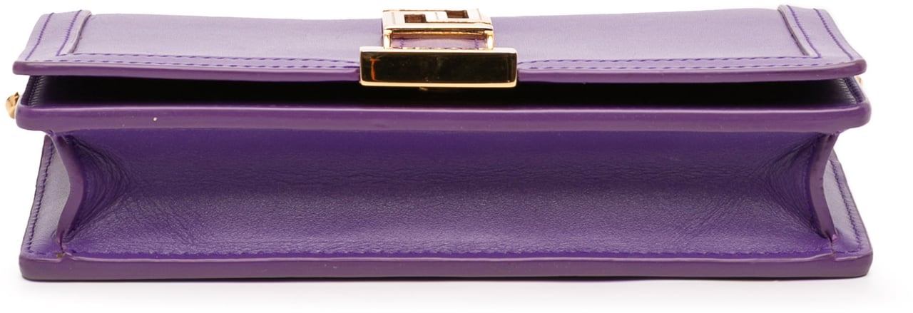 Versace Leather Greca Goddess Wallet on Chain Paars