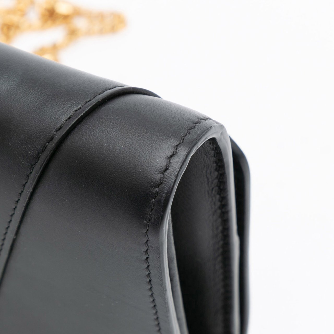 Versace Leather Crystal Virtus Chain Crossbody Zwart