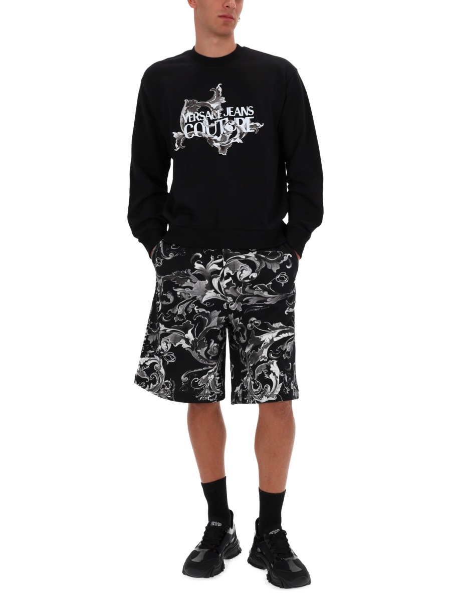 Versace Jeans Couture Baroque Patterned Cotton Shorts Zwart