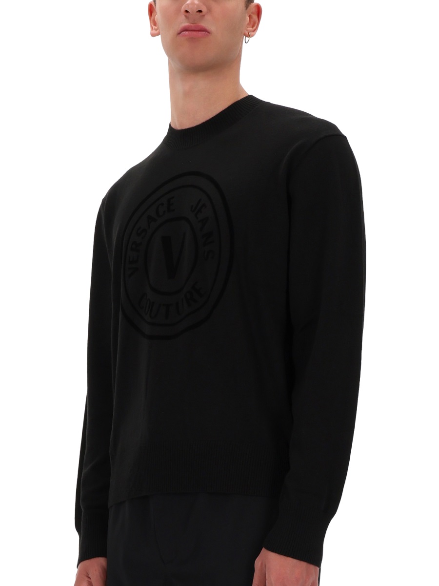 Versace Jeans Couture V-Emblem Long-Sleeve Jersey Sweatshirt Zwart