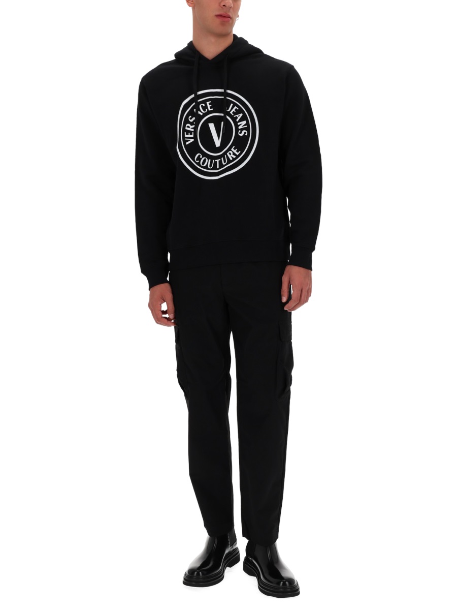 Versace Jeans Couture Black Relaxed-Fit Logo Hoodie Zwart