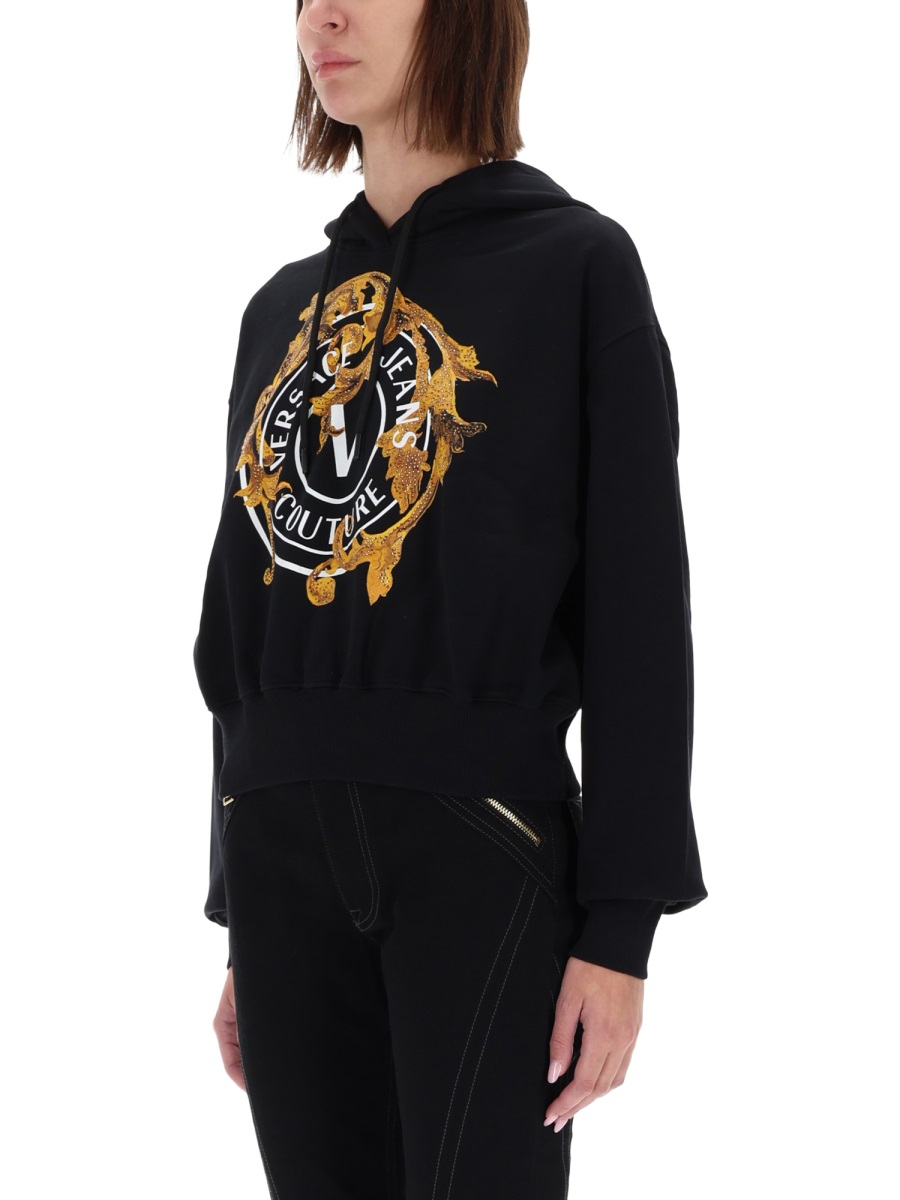 Versace Jeans Couture Black Baroque-Emblem Relaxed Sweatshirt Zwart