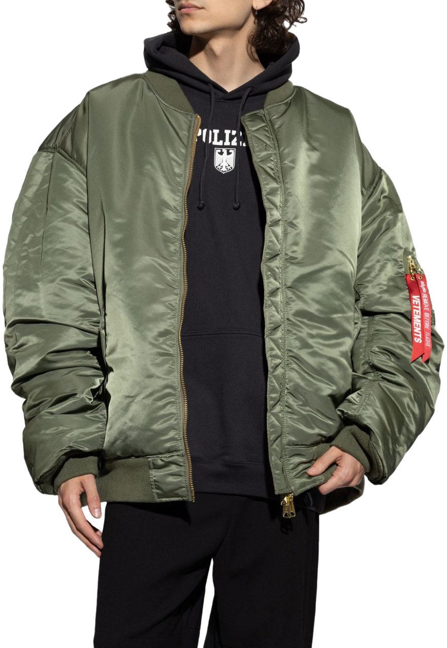 Vetements Coats Green Groen