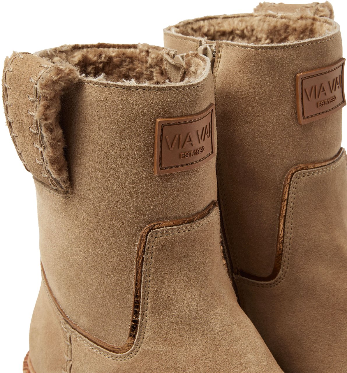 VIA VAI Bellamy Yasmin Enkellaarsjes Beige