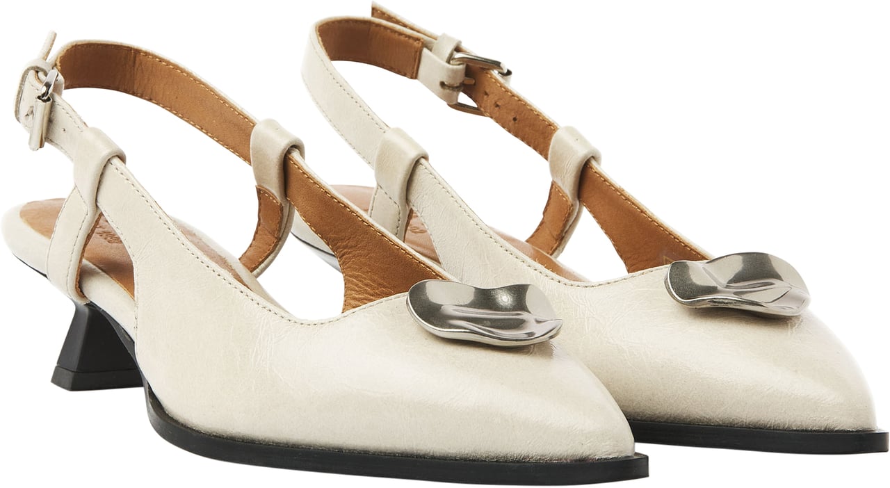 VIA VAI Lea Imani Slingbacks Beige