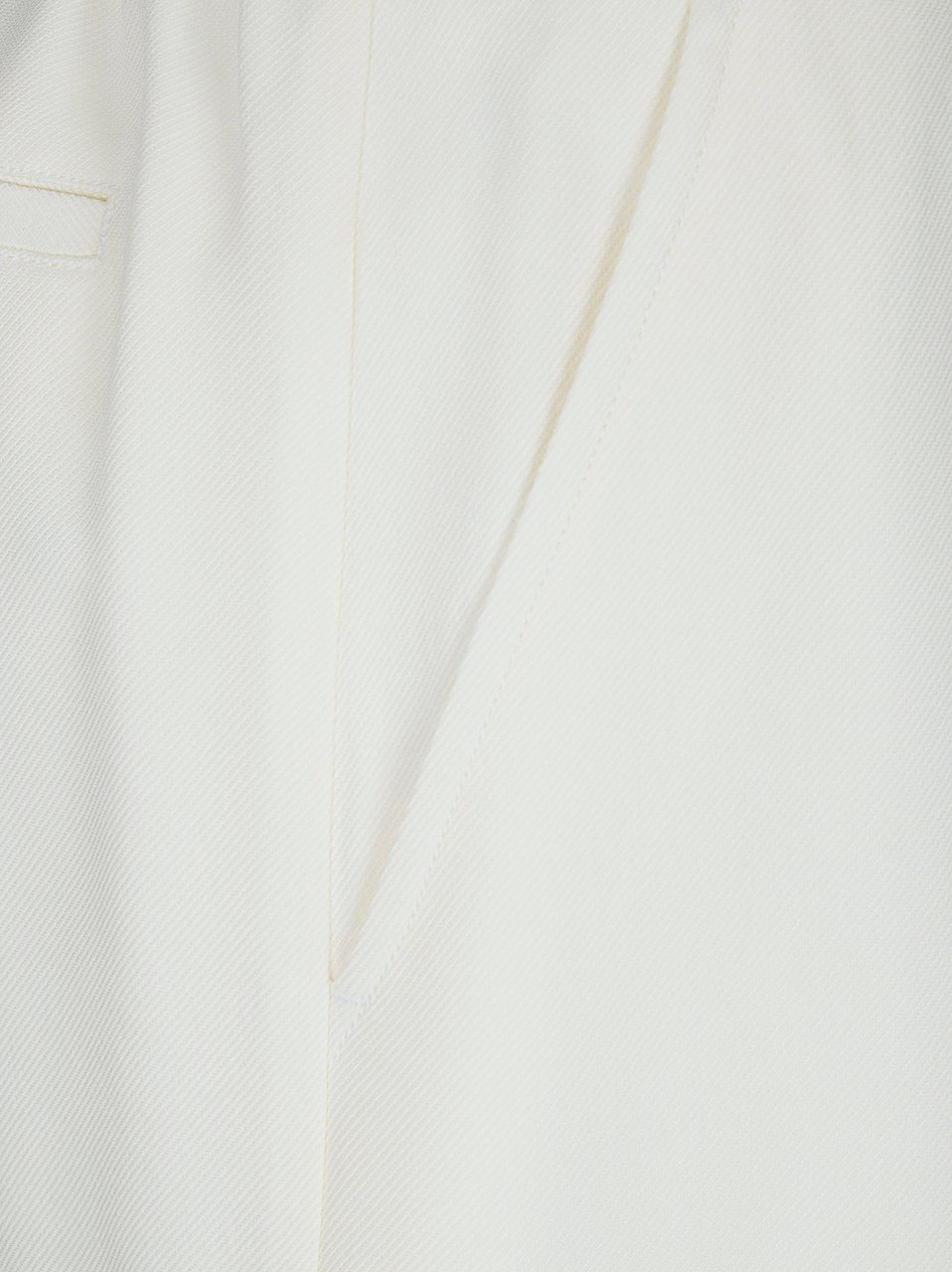 Victoria Beckham Knee-Length Tailored Shorts with Pleated Legs and Structured Silhouette Wit