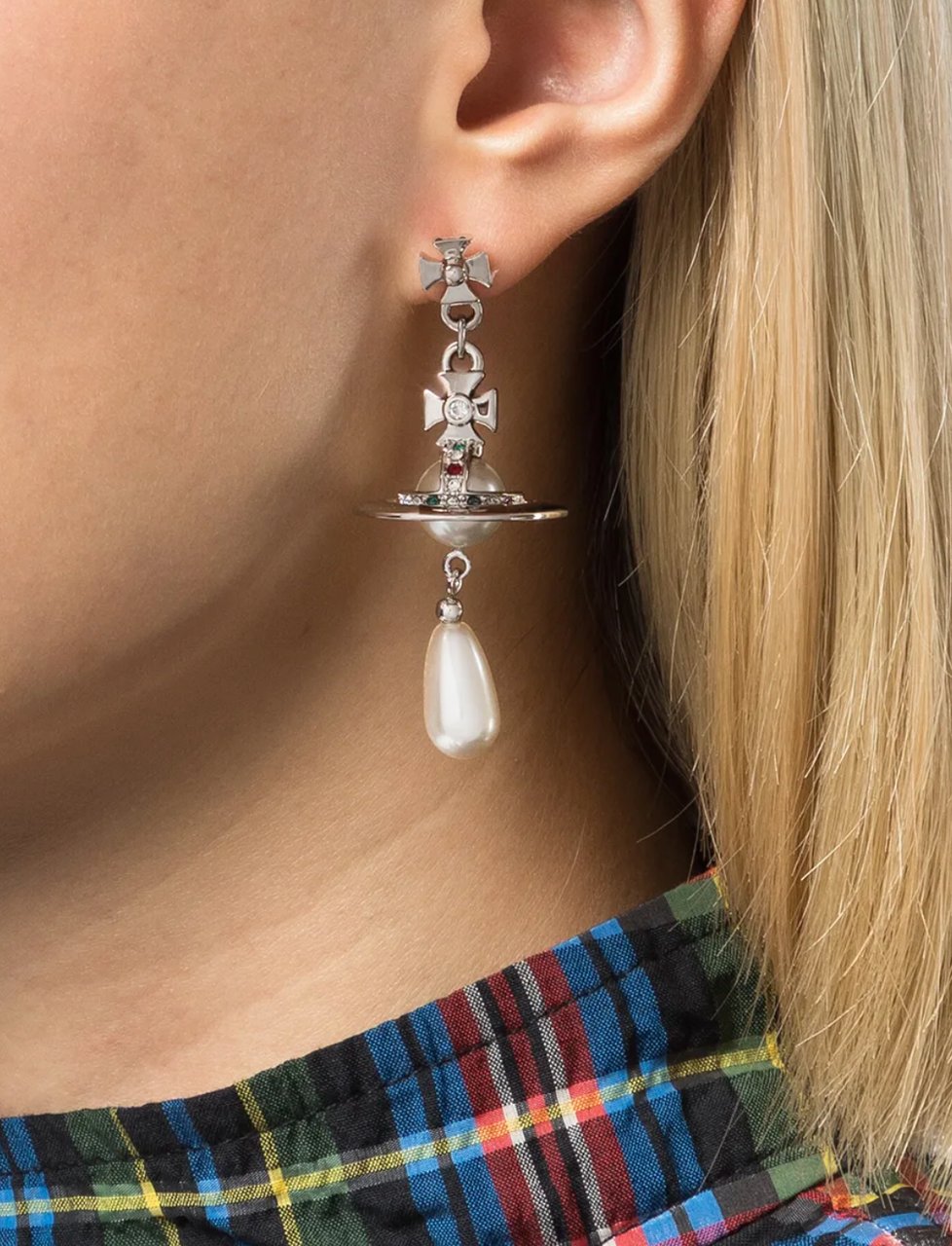 Vivienne Westwood Pearl Drop Earrings Platinum Pearl Multi Zilver