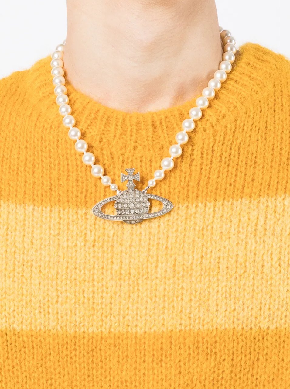 Vivienne Westwood Man Bas Relief Pearl Necklace Platinum Cream Divers