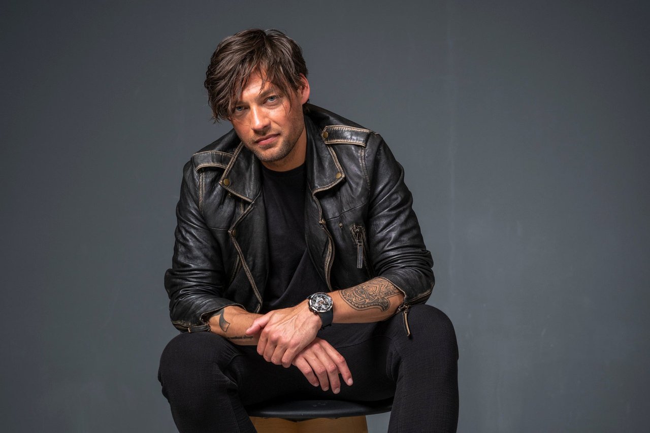 VNDX Amsterdam Young Rebel Big Brother Zilver Zwart Zilver