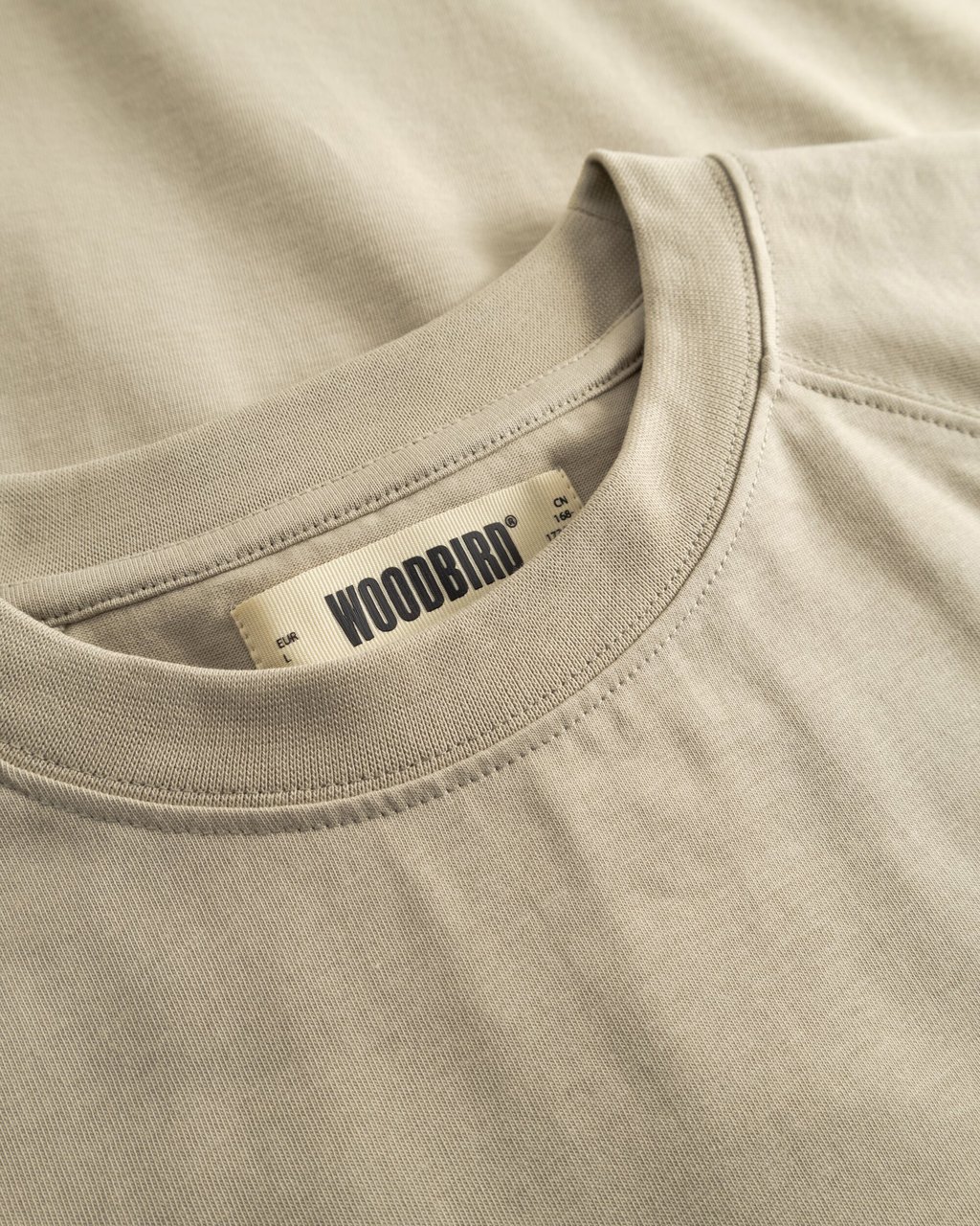 Woodbird Woodbird - Blake supply tee - 2616-409 - Stone Grijs