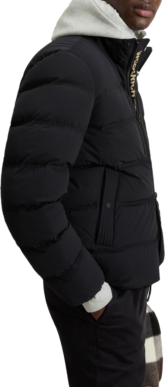 Woolrich Heren Matt Stretch Puffer Jack Zwart Zwart