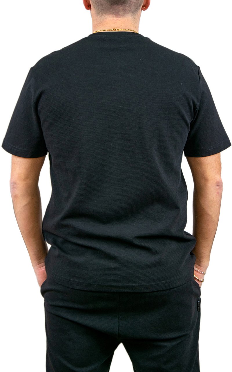 Wrong Friends Othello T-Shirt Zwart