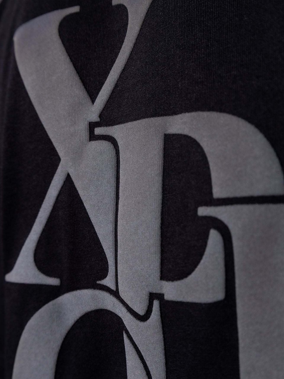 XPLCT Studios Letter Tee | Black Zwart