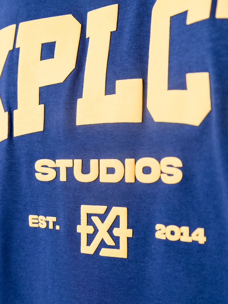 XPLCT Studios Community tee | Navy Blauw