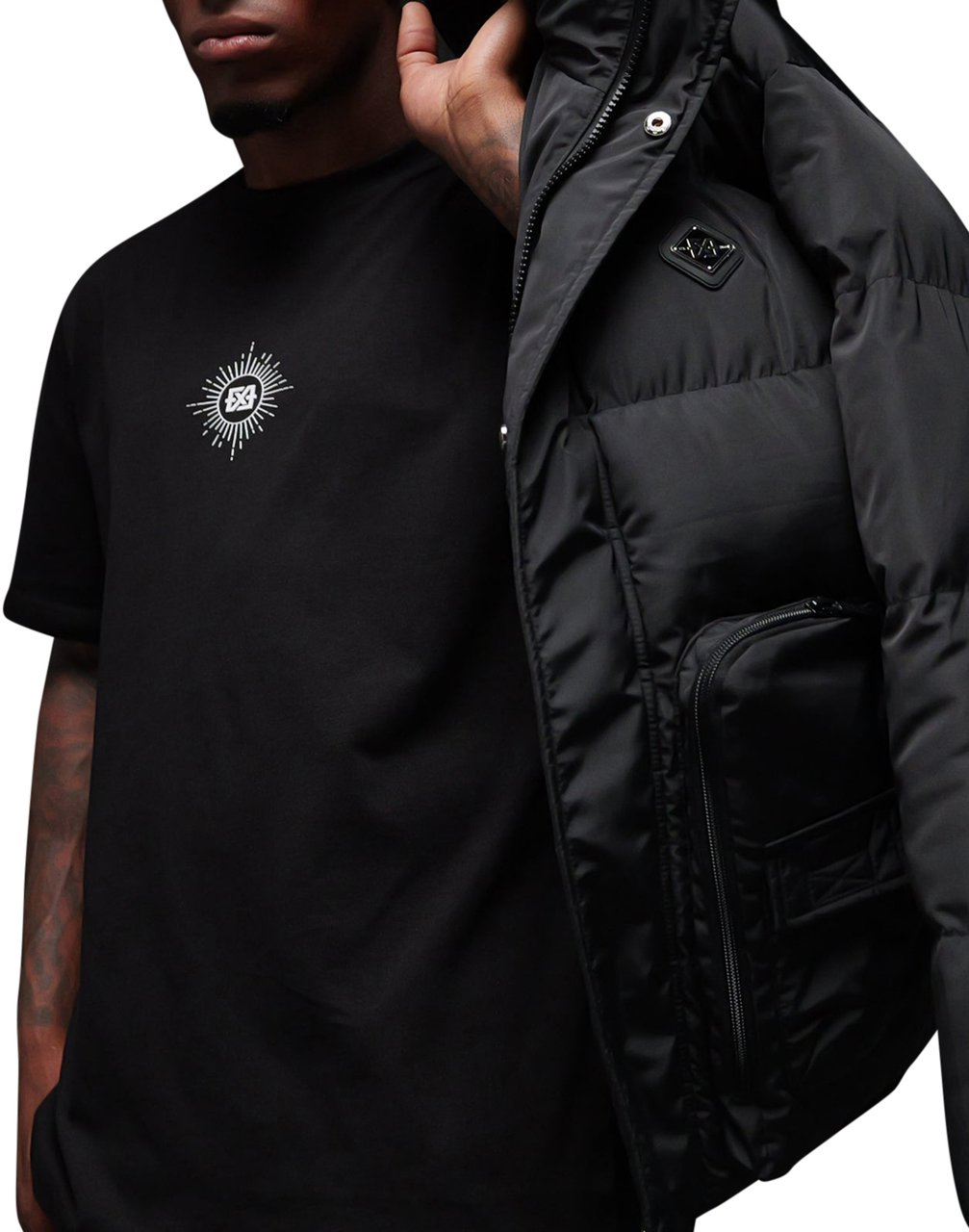 XPLCT Studios Solar Tee | Black Divers