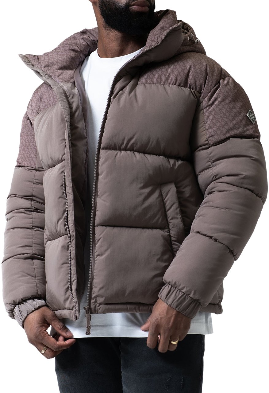 XPLCT Studios Safe Jacket | Beige Divers