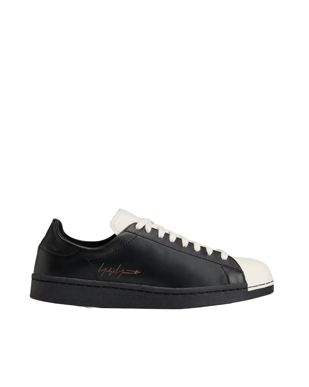 Y-3 Low-Top Sneakers with Iconic Shell Toe and Subtle Detailing Zwart