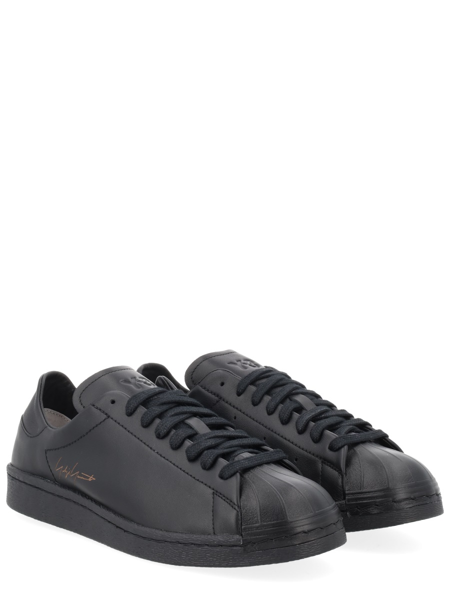 Y-3 Superstar Rounded Shell Toe Leather Sneakers Zwart