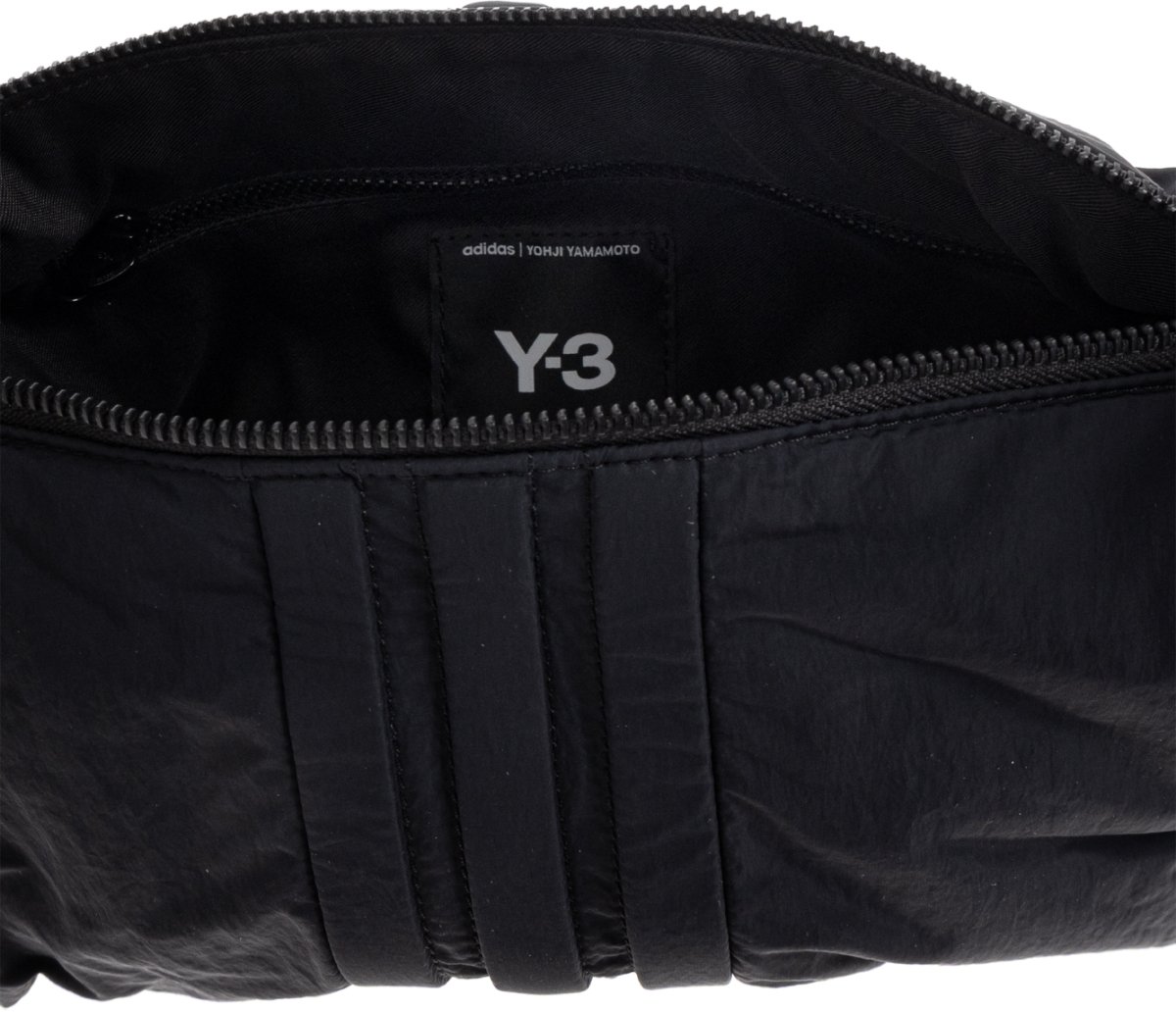 Y-3 Padded Stripes Logo Shoulder Bag Zwart