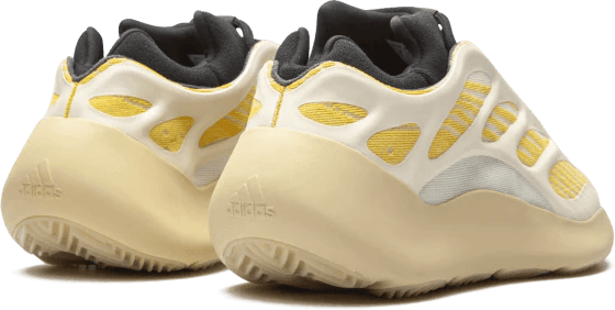 Yeezy Adidas Yeezy 700 V3 Safflower Beige