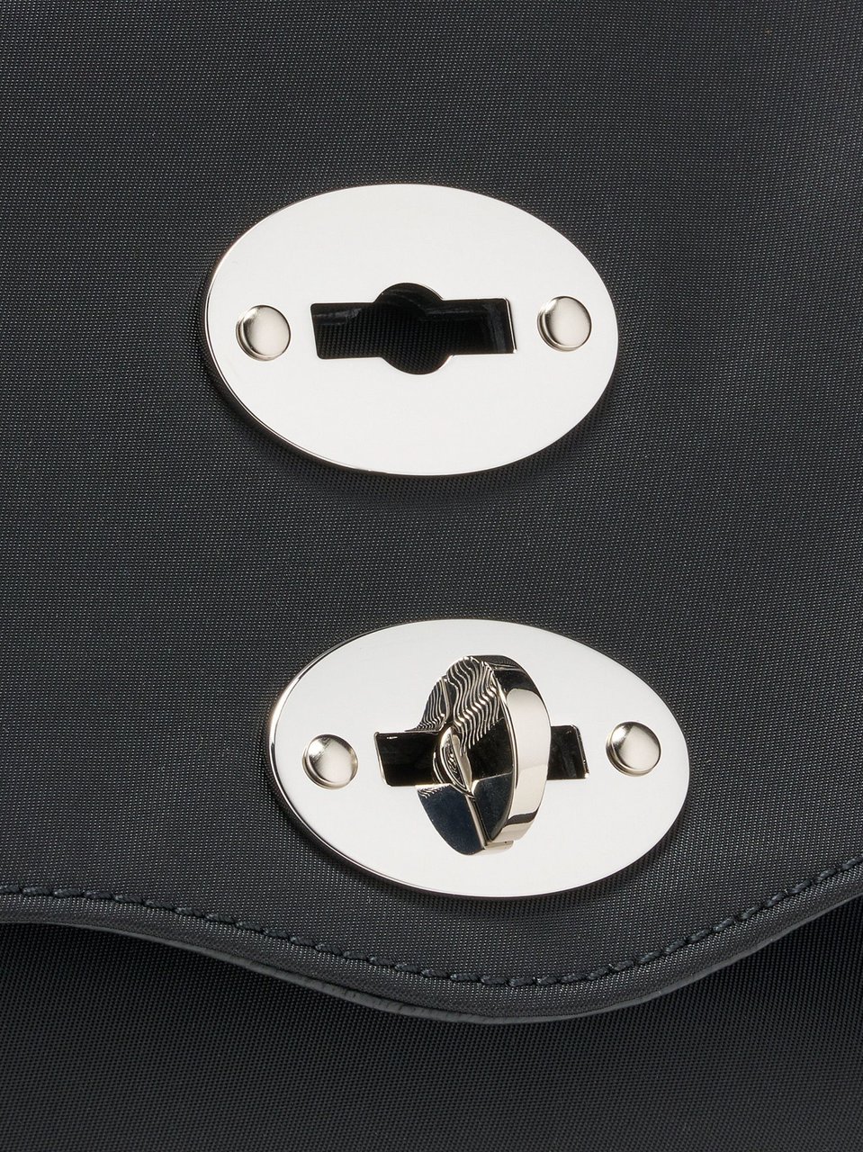 Zanellato Black Silver Turn-Lock Fabric Shoulder Bag Zwart