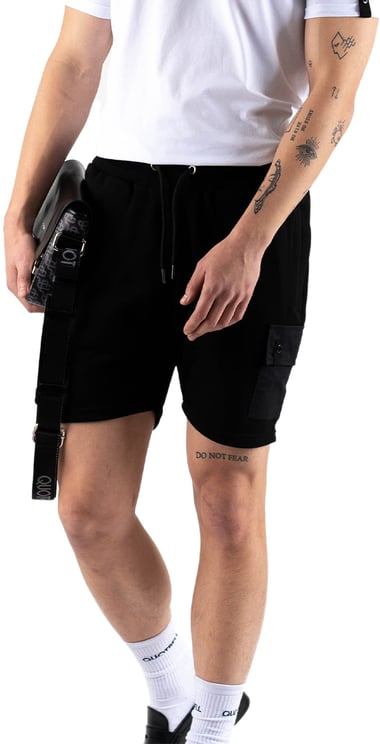 Quotrell Sacramento Shorts | Black/black