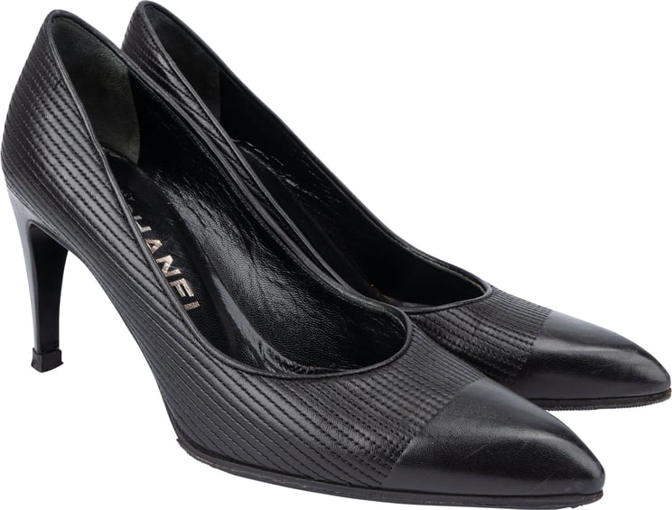 Chanel Chanel Black Stitching Leather Heels (36)