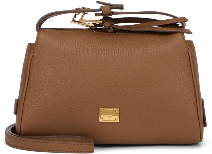 Dolce & Gabbana Vittoria shoulder bag in leather