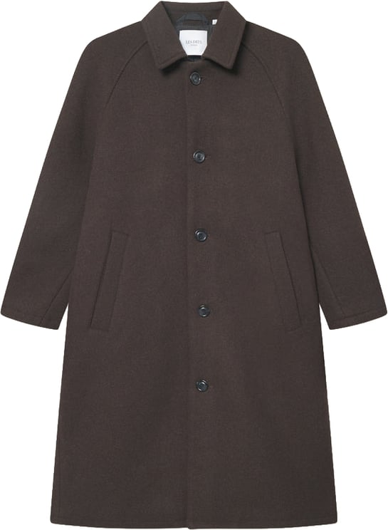 Les Deux Coats Delicioso
