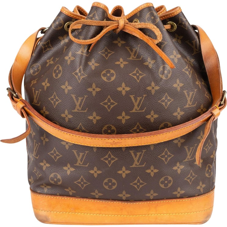 Louis Vuitton Louis Vuitton Monogram Canvas Sac Noé Grande Shoulder Bag