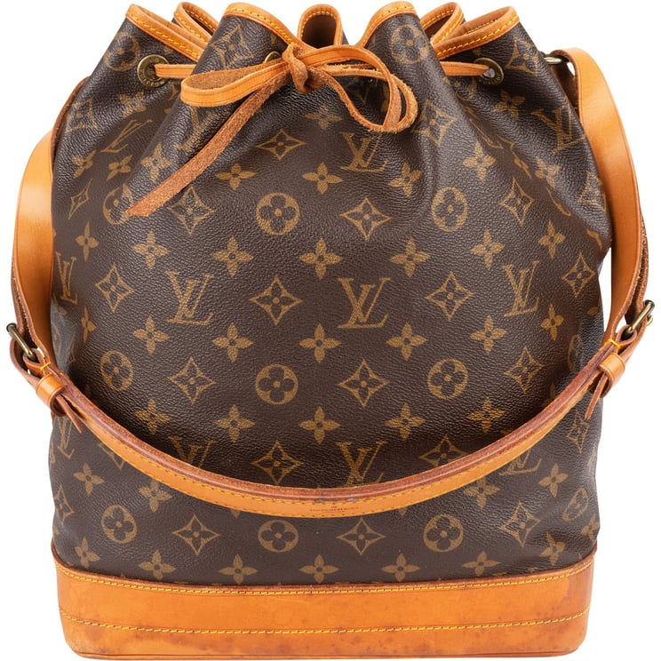 Louis Vuitton Louis Vuitton Monogram Canvas Sac Noé Grande Shoulder Bag