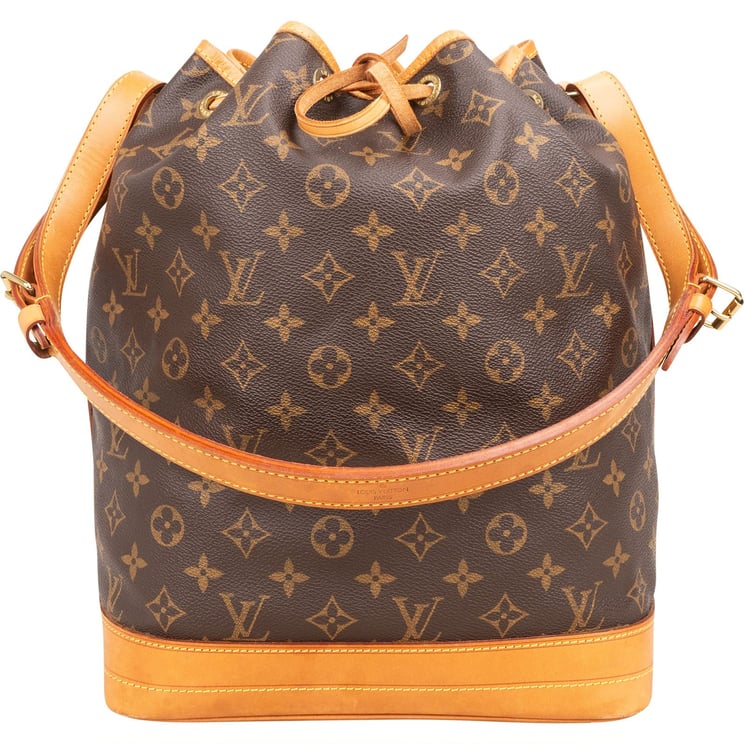 Louis Vuitton Louis Vuitton Monogram Canvas Sac Noé Grande Shoulder Bag