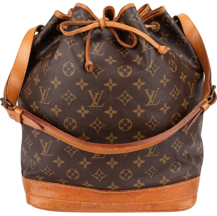 Louis Vuitton Louis Vuitton Monogram Canvas Sac Noé Grande Shoulder Bag