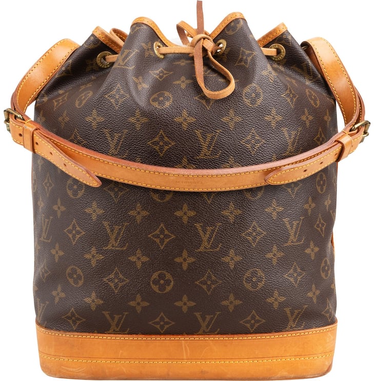 Louis Vuitton Louis Vuitton Monogram Canvas Sac Noé Grande Shoulder Bag