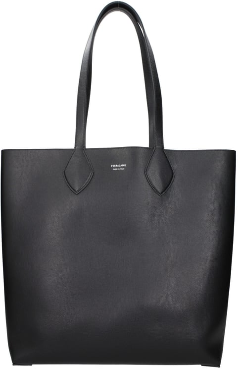 Salvatore Ferragamo Salvatore Ferragamo Black Leather Shoulder Bag
