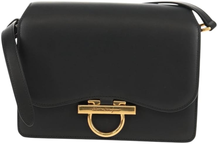 Salvatore Ferragamo Salvatore Ferragamo Joanne Shoulder Bag Leather Large