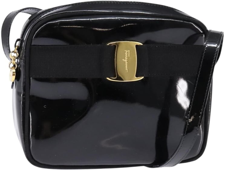 Salvatore Ferragamo Salvatore Ferragamo Vara Bow camera Shoulder Bag Patent Leather