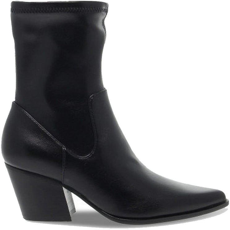 Steve Madden Booties Black