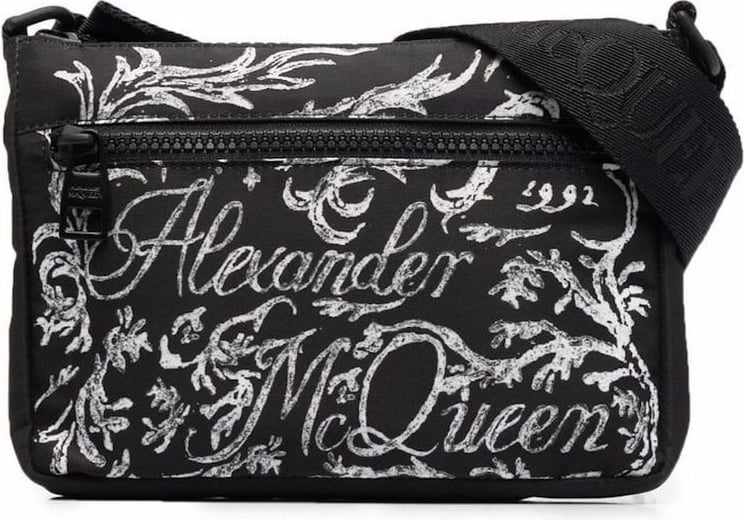 Alexander McQueen Logo Print Messenger Bag Zwart