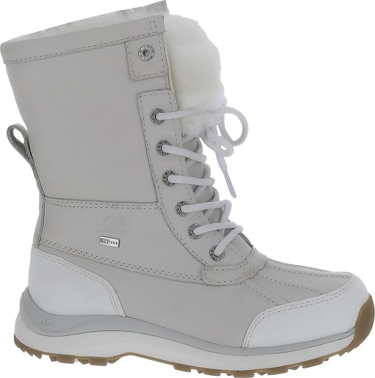 UGG Adirondack boot in fluff Wit