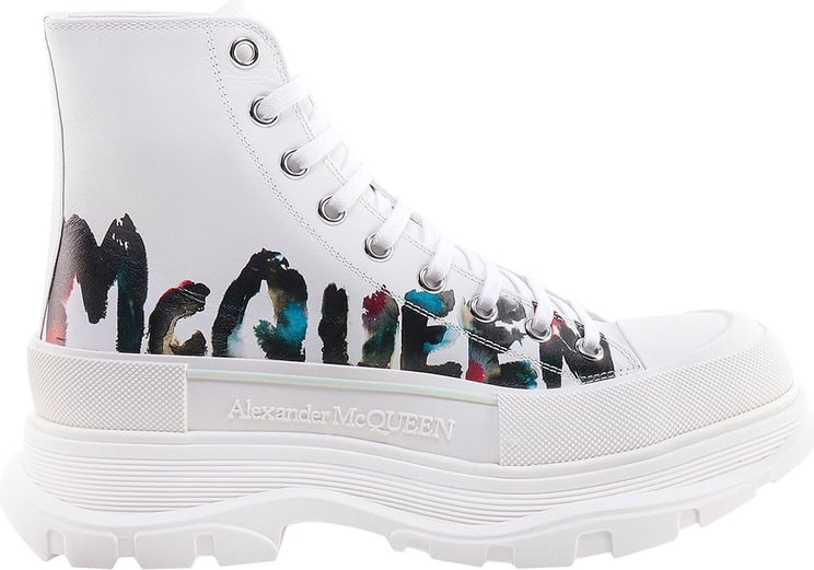 Alexander McQueen Leather sneakers with multicolor McQueen Graffiti logo Wit