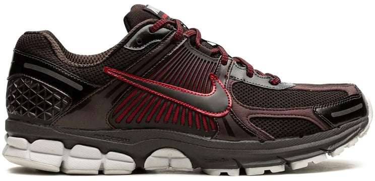 Nike Zoom Vomero 5 Sneakers Bruin