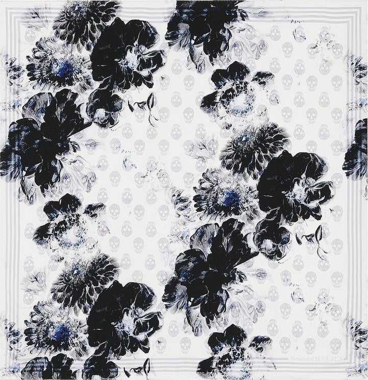 Alexander McQueen Silk foulard with Chiaroscuro floral motif Wit