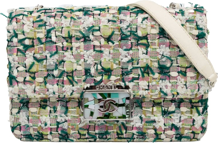 Chanel Tweed Beauty Lock Flap Bag Groen