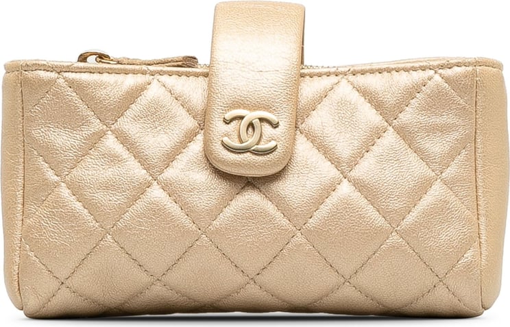 Chanel Quilted CC O-Phone Holder Pouch Goud