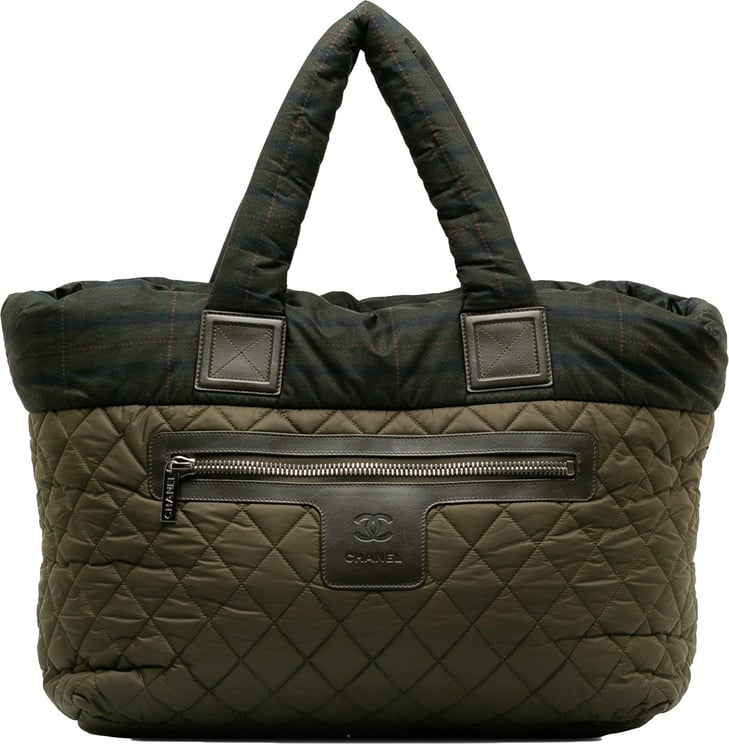 Chanel Large Coco Cocoon Tote Groen