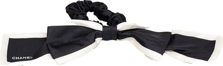 Chanel Silk CC Bow Scrunchie Zwart