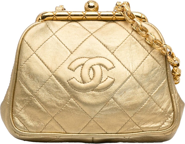 Chanel CC Lambskin Kiss Lock Frame Bag Goud