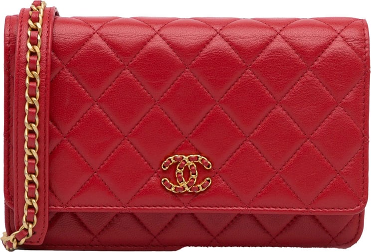 Chanel Quilted Lambskin 19 Wallet on Chain Rood