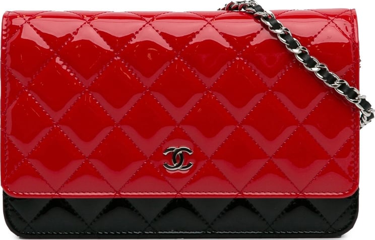Chanel Bicolor CC Patent Wallet on Chain Rood